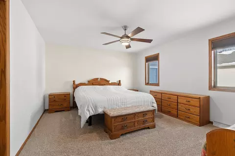 Bedroom - w6082 Hearthstone Drive, Appleton, WI 54915 photo 5 of 8