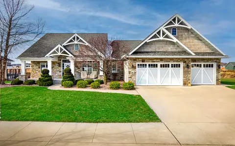 5667 N Summerland St, Appleton, WI 54913