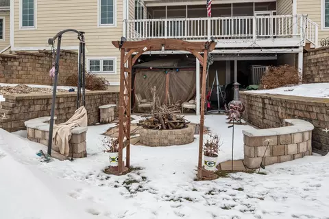 Exterior - 632 Cambridge Dr, Ripon, WI 54971 photo 6 of 11