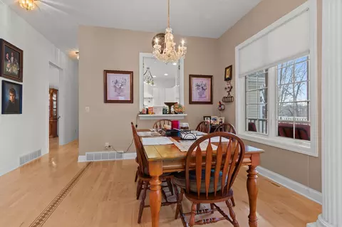 Dining - 632 Cambridge Dr, Ripon, WI 54971 photo 3 of 3