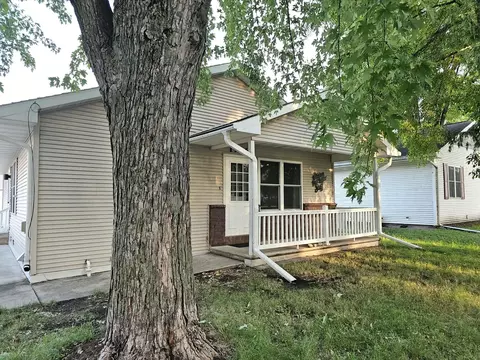 Exterior - 1906 Mitchell St, Oshkosh, WI 54901 photo 4 of 8