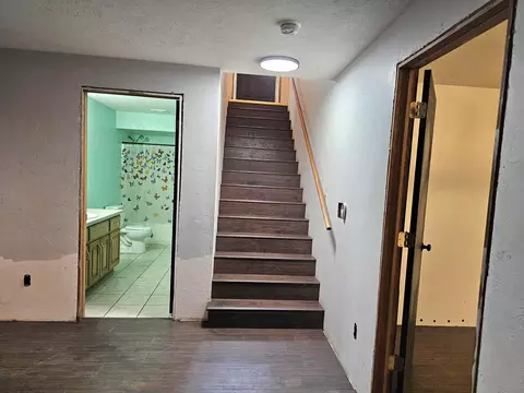 Entry Way - 1906 Mitchell St, Oshkosh, WI 54901 photo 3 of 3