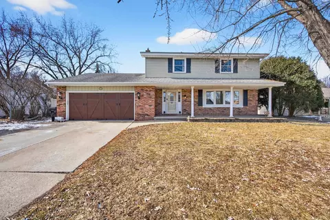 1017 N Bay Ridge Rd, Appleton, WI 54915