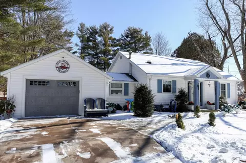 n6306 Pond Street, Manawa, WI 54949