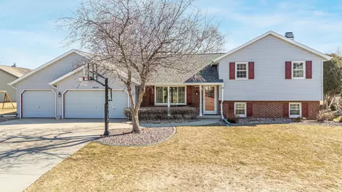 3650 N Chappell Dr, Grand Chute, WI 54914