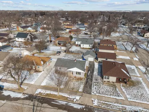 View/Area - 920 E Marquette St, Appleton, WI 54911 photo 3 of 7