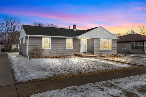 Exterior - 920 E Marquette St, Appleton, WI 54911 photo 6 of 6