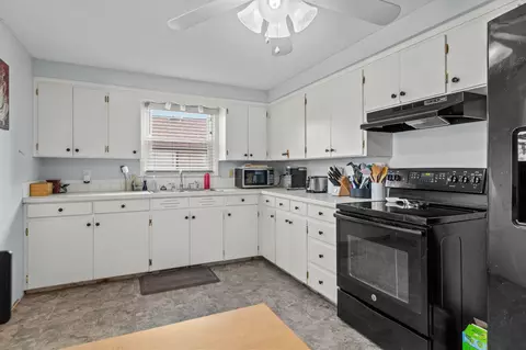 Kitchen - 920 E Marquette St, Appleton, WI 54911 photo 2 of 3