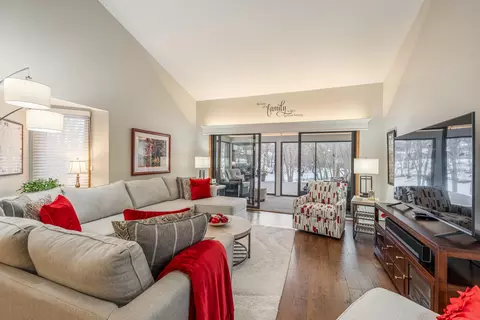 Living - 2661 Northern Rd #E, Appleton, WI 54914 photo 4 of 5
