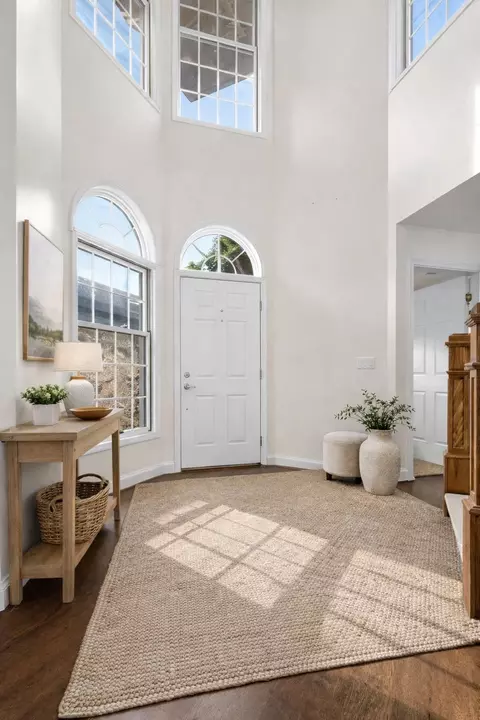 Entry Way - 2905 Fox Run, Appleton, WI 54914 photo 1 of 4