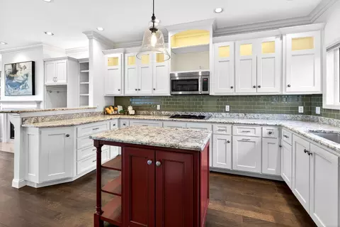 Kitchen - 2905 Fox Run, Appleton, WI 54914 photo 3 of 6