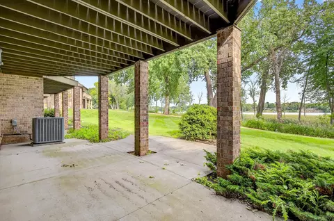 Exterior - 2905 Fox Run, Appleton, WI 54914 photo 3 of 7