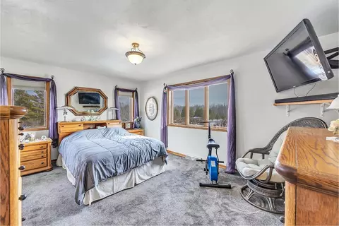 Bedroom - e6023 10th Road, Algoma, WI 54201 photo 1 of 4