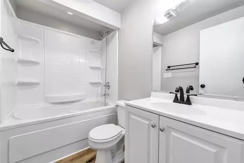 Bath - 2940 N Oneida St, Appleton, WI 54911 photo 1 of 2