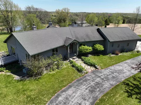 n5199 Marggi Lane, Saint Cloud, WI 53079