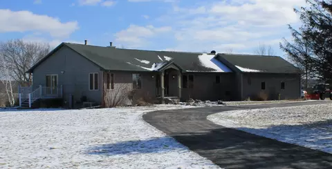 n5199 Marggi Lane, Saint Cloud, WI 53079