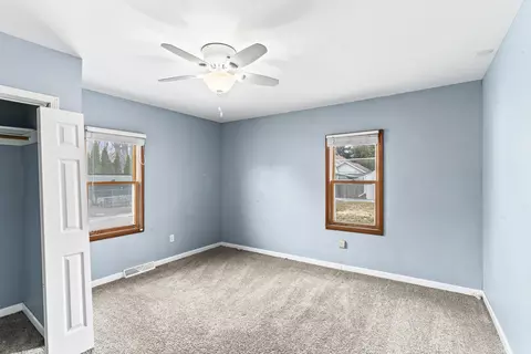 Bedroom - 914 W Brewster St, Appleton, WI 54914 photo 2 of 6