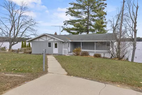 n2646 Rustic Circle, Clintonville, WI 54929