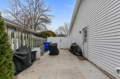 533 N Canterbury Dr, Appleton, WI 54915 photo 38