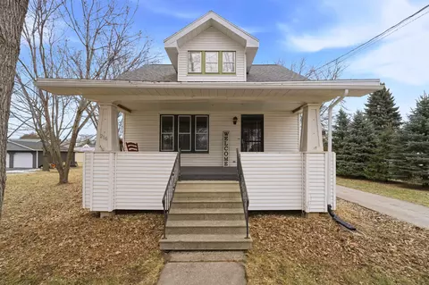 216 Foote St, Seymour, WI 54165