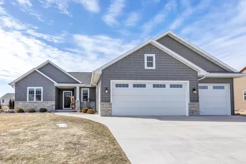 5593 N Amethyst Dr, Appleton, WI 54913