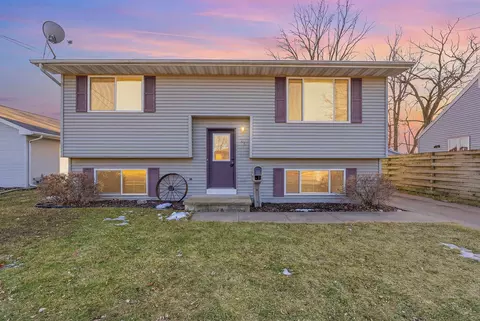 23 W Smith Ave, Oshkosh, WI 54901