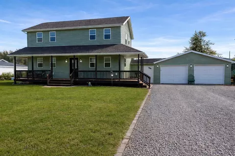 905 3rd Ave, Crivitz, WI 54114