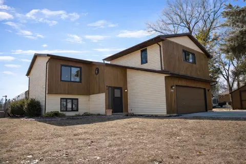 w6127 Colonial Drive, Appleton, WI 54914