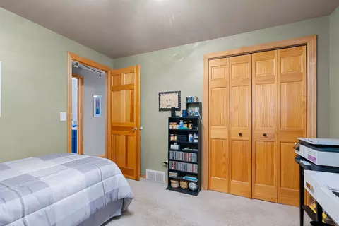 Bedroom - 1831 S Mayfair Dr, Appleton, WI 54914 photo 9 of 9