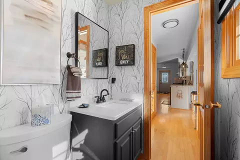 Bath - 1831 S Mayfair Dr, Appleton, WI 54914 photo 1 of 4