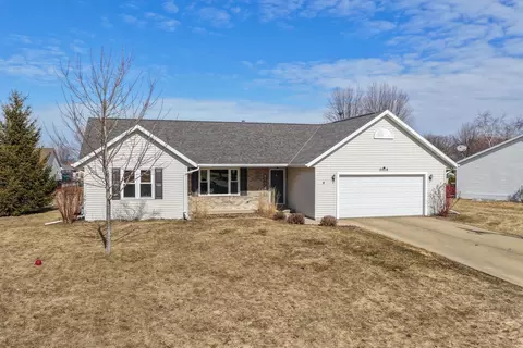2028 Couples Ct, New Franken, WI 54229
