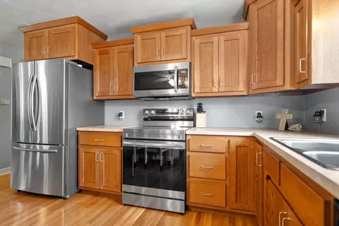 Kitchen - w3866 County Road S, Appleton, WI 54913 photo 2 of 3