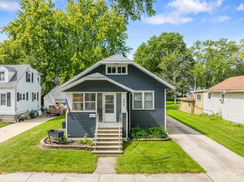 504 Monmouth St, Fond Du Lac, WI 54937