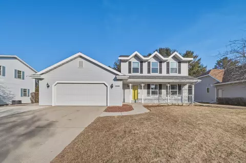 4523 Columbus St, Two Rivers, WI 54241