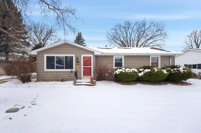 1003 Cedar St, Little Chute, WI 54140