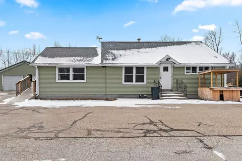 2372 Doran St, Oconto, WI 54153