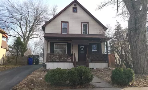 739 W 8th St, Appleton, WI 54914
