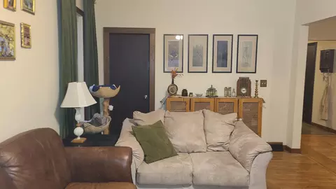 Living - 739 W 8th St, Appleton, WI 54914 photo 1 of 4