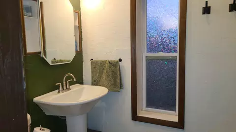 Bath - 739 W 8th St, Appleton, WI 54914 photo 6 of 6