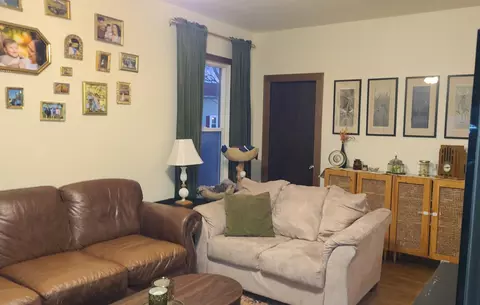 Living - 739 W 8th St, Appleton, WI 54914 photo 2 of 4