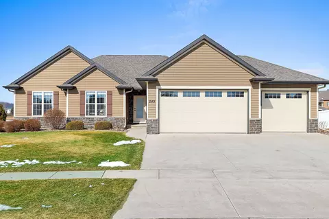 549 Pebblestone Cir, Hobart, WI 54155
