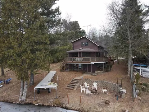 9849 White Lake Rd, Suring, WI 54174