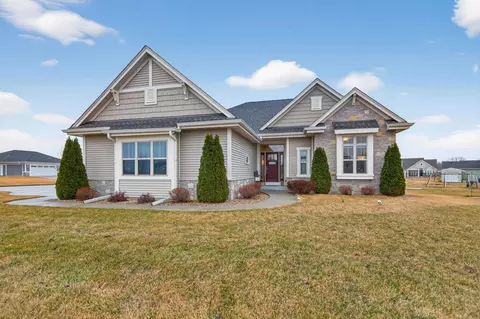 235 Farmstead Dr, Slinger, WI 53086