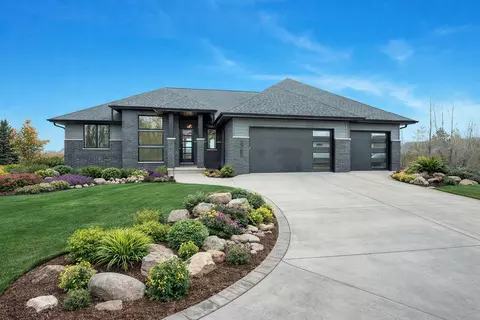3785 Beachmont Rd, De Pere, WI 54115
