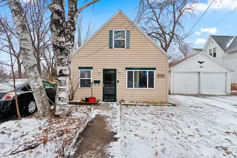 1472 Chicago St, Green Bay, WI 54301