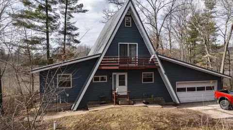 n4221 Oakland Drive, Waupaca, WI 54981