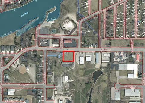 1110 E Main St, Omro, WI 54963 photo 2