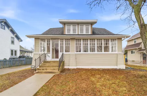 727 1st St, Menasha, WI 54952