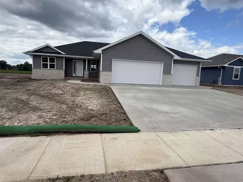 1712 Betty Jean Ln, Green Bay, WI 54313