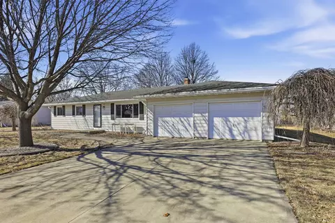 648 Wanda Ave, Neenah, WI 54956